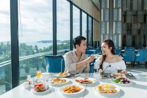 Ăn uống tại Vinpearl Beachfront Nha Trang