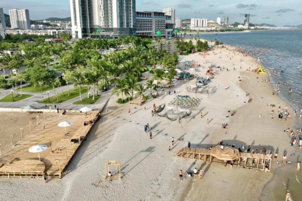 bai tam marina ha long