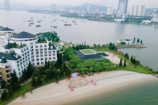 Bãi tắm đảo rều - vinpearl hạ long