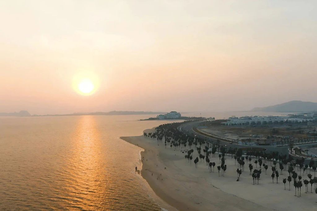 bãi tắm bãi cháy hạ long