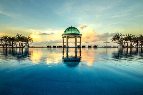 Binh minh vo cuc tai Vinpearl Phu Quoc resort