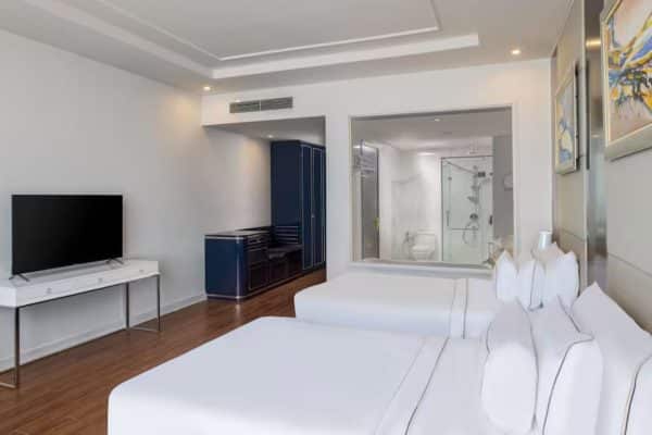 Deluxe Corner Room - Vinpearl Hotel Ha Tinh-03