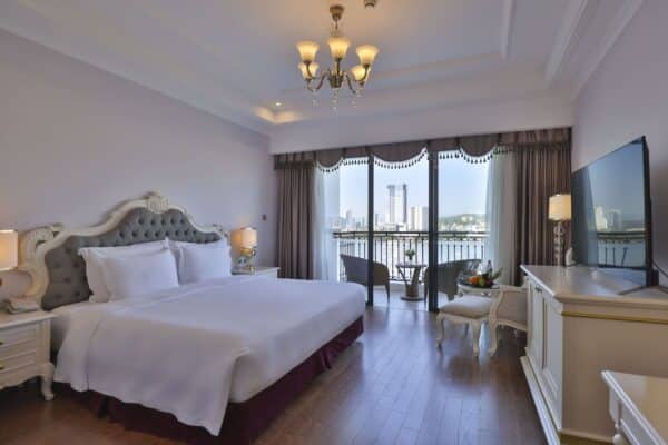 Deluxe Ocean View Vinpearl Hạ Long