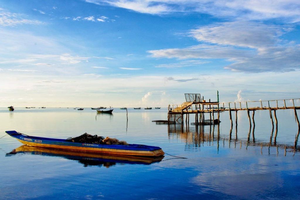 Làng chài Hàm Ninh