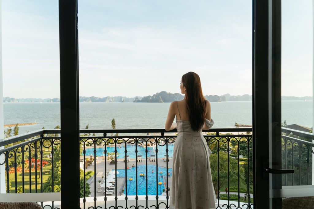 check-in tại phòng nghỉ vinpearl hạ long