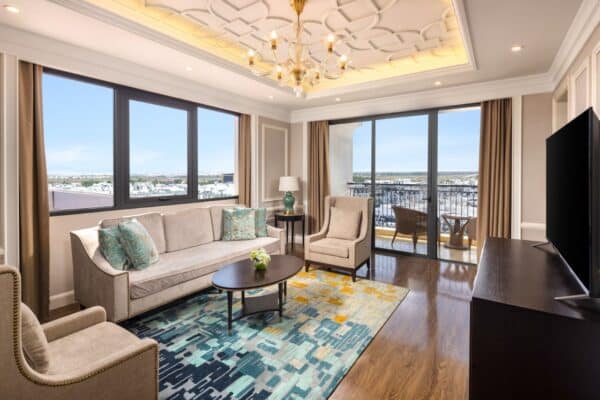 Combo Melia Vinpearl Hải Phòng☘️ 2 Ngày 1 Đêm (🎡Vinwonders Vũ Yên + Ăn Sáng + Trưa /Tối)