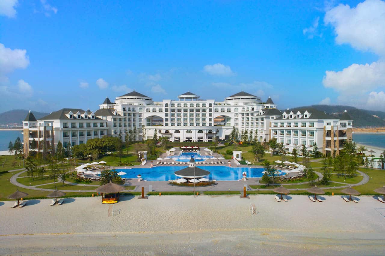 Combo Vinpearl Hạ Long 3N2Đ (Buffet 2 bữa Sáng + Trưa) Combo Vinpearl Hạ Long 3N2Đ (Buffet 2 bữa Sáng + Trưa)