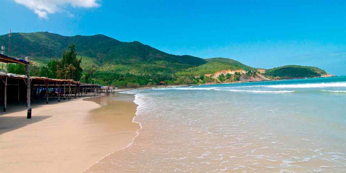 dam minh voi nhung bai bien tuyet dep o nha trang 1