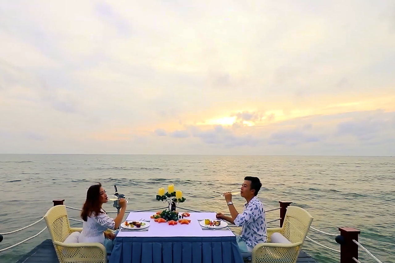 Sunset Sanato Phu Quoc