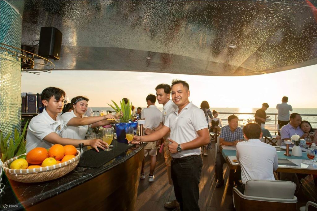 du thuyền hoàng hôn phú quốc