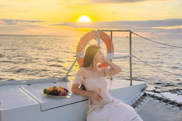 du thuyền hoàng hôn phú quốc