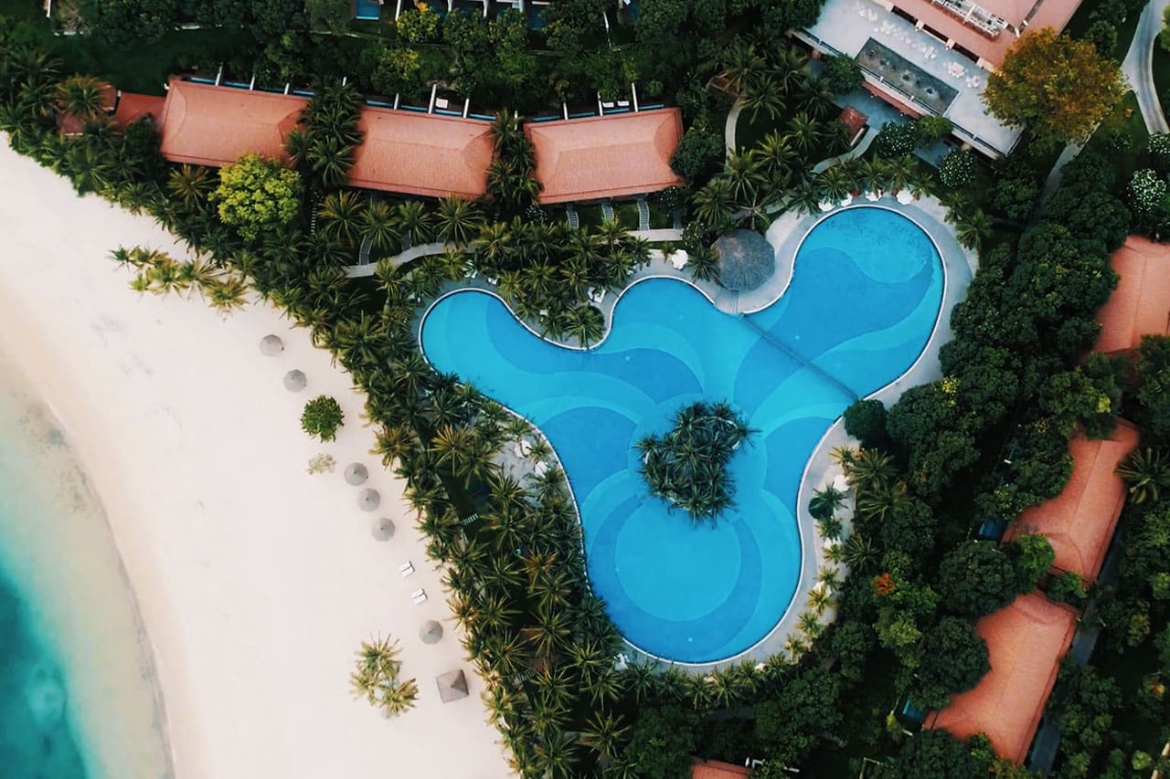 ho boi va bai tam tai vinpearl nha trang 1