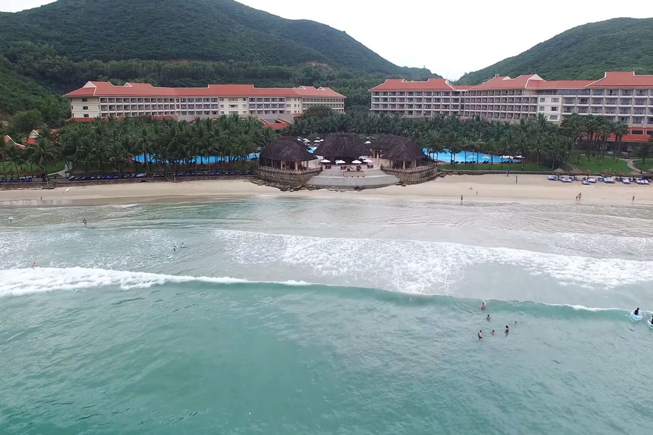 ho boi va bai tam tai vinpearl nha trang 5