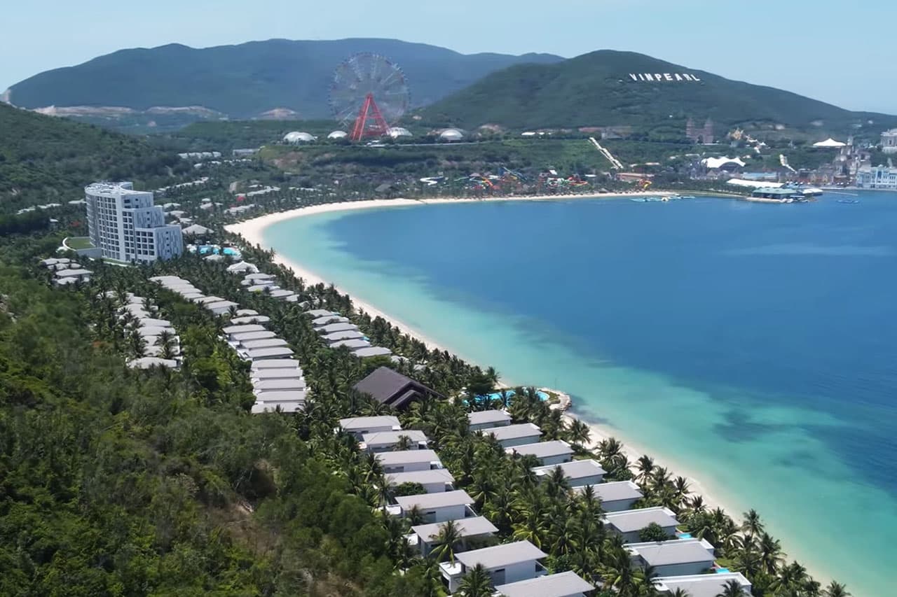 ho boi va bai tam tai vinpearl nha trang