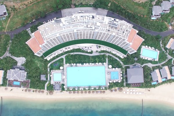 Vinpearl Resort & Spa Nha Trang Bay + Hồ bơi và bãi tắm