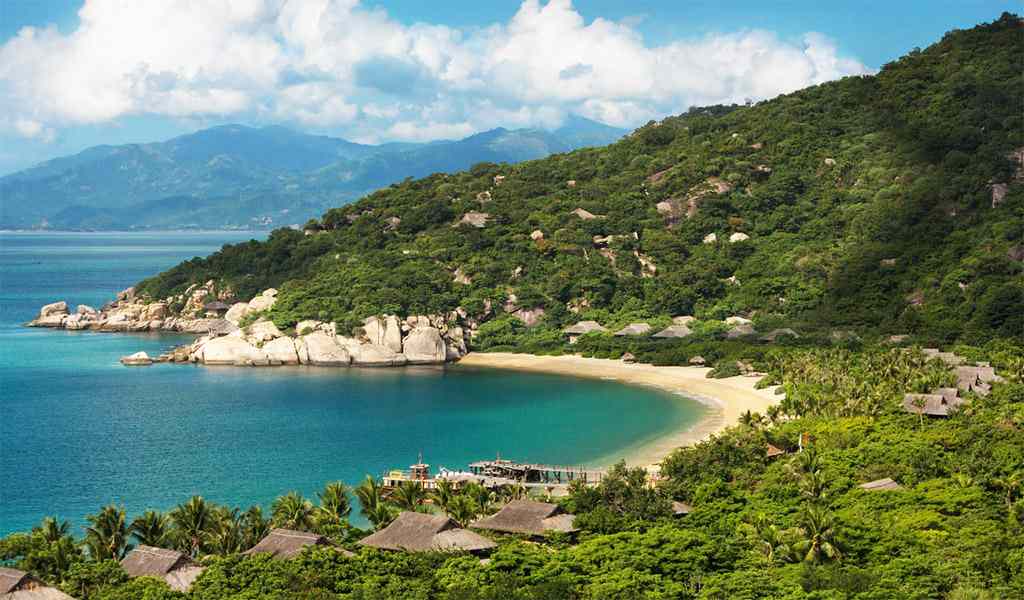 kham pha nhung vinh bien thien duong quanh nha trang 1