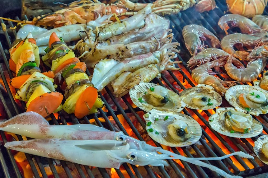 làng chài hàm ninh