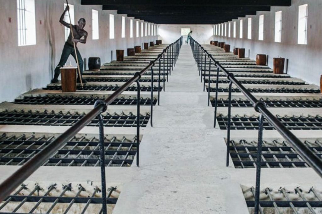 nhà tù phú quốc