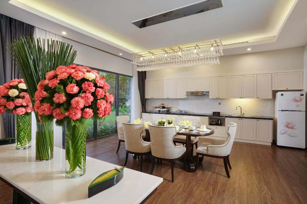 Villa 3 phòng ngủ Vinpearl Nha Trang - GIÁ PHÒNG + CÁC GÓI DỊCH VỤ Villa 3 phòng ngủ Vinpearl Nha Trang - GIÁ PHÒNG + CÁC GÓI DỊCH VỤ