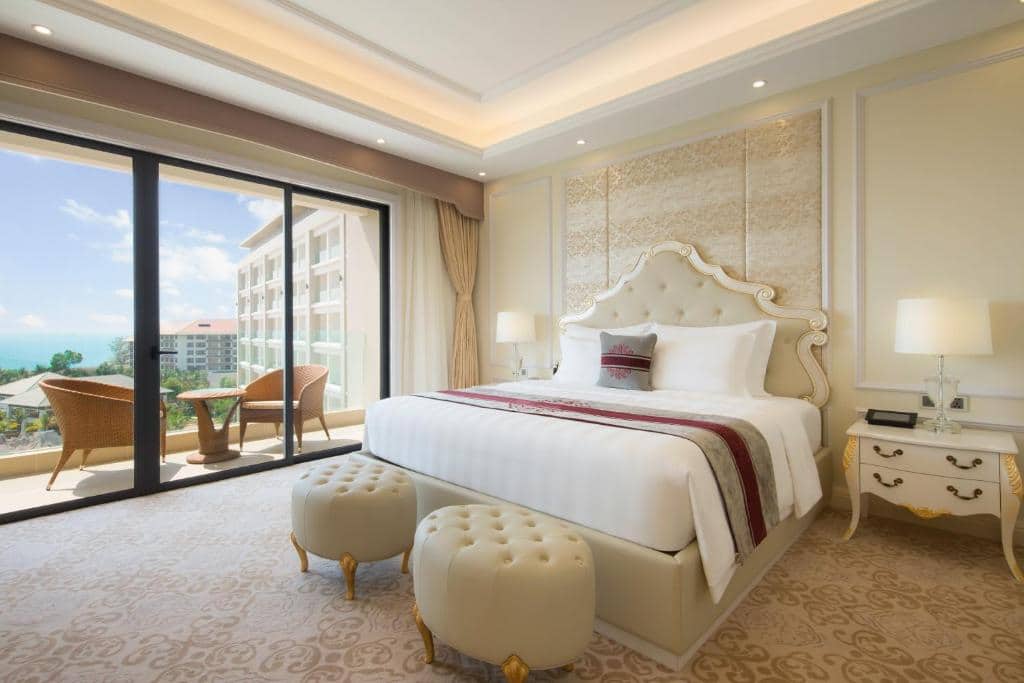 vinoasis phu quoc hotel 10