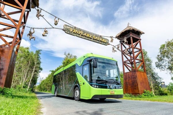xe di chuyển trong vinpearl phú quốc